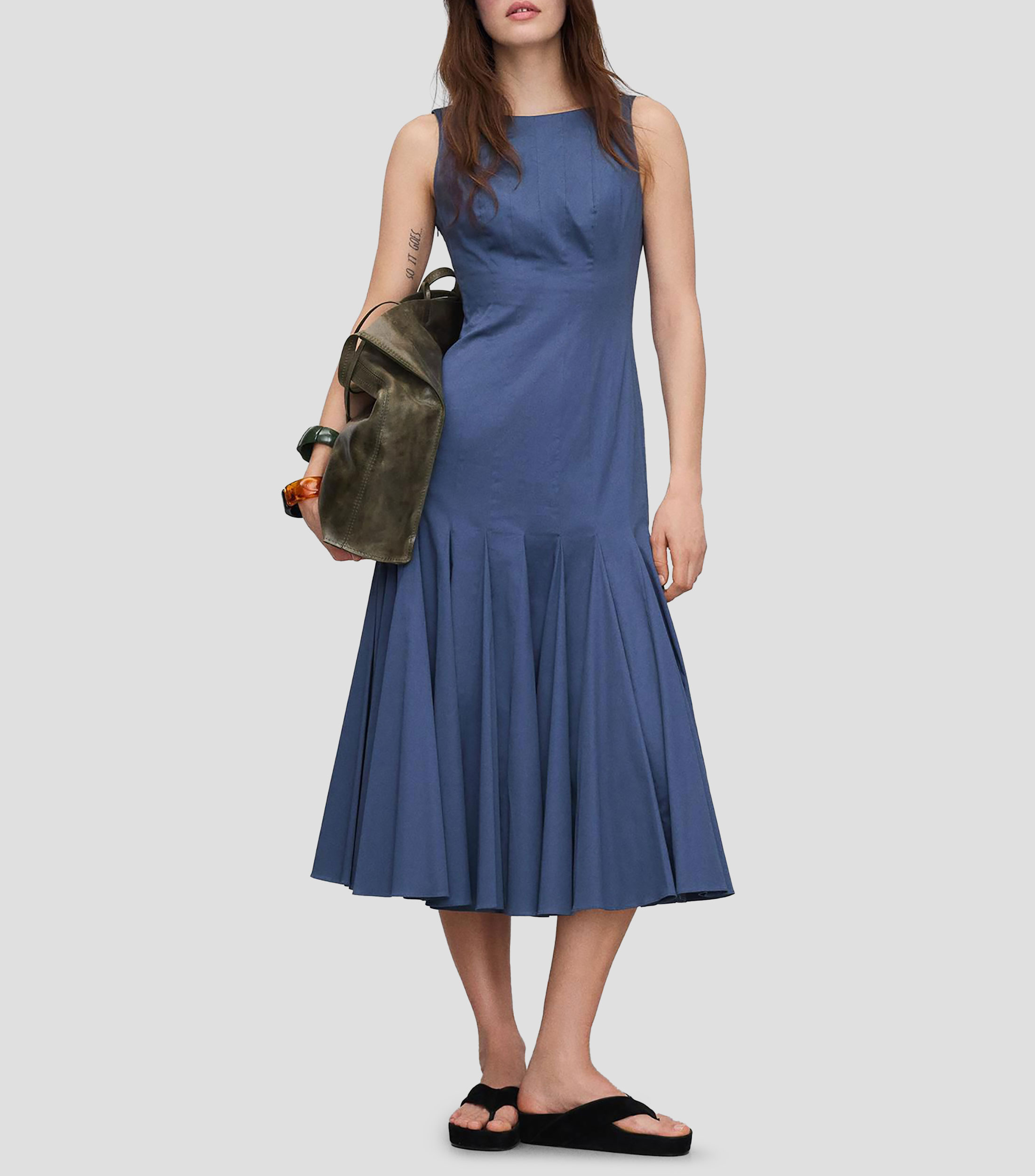 Vestido midi liso Mujer